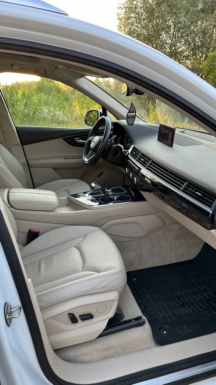 Audi Q7 3.0 TFSI Бартер, снимка 9 - Автомобили и джипове - 52808022