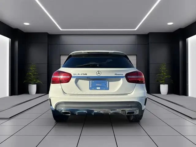 Mercedes-Benz GLA / 4MATIC AWD / AMG Package / Панорама   - изображение 6