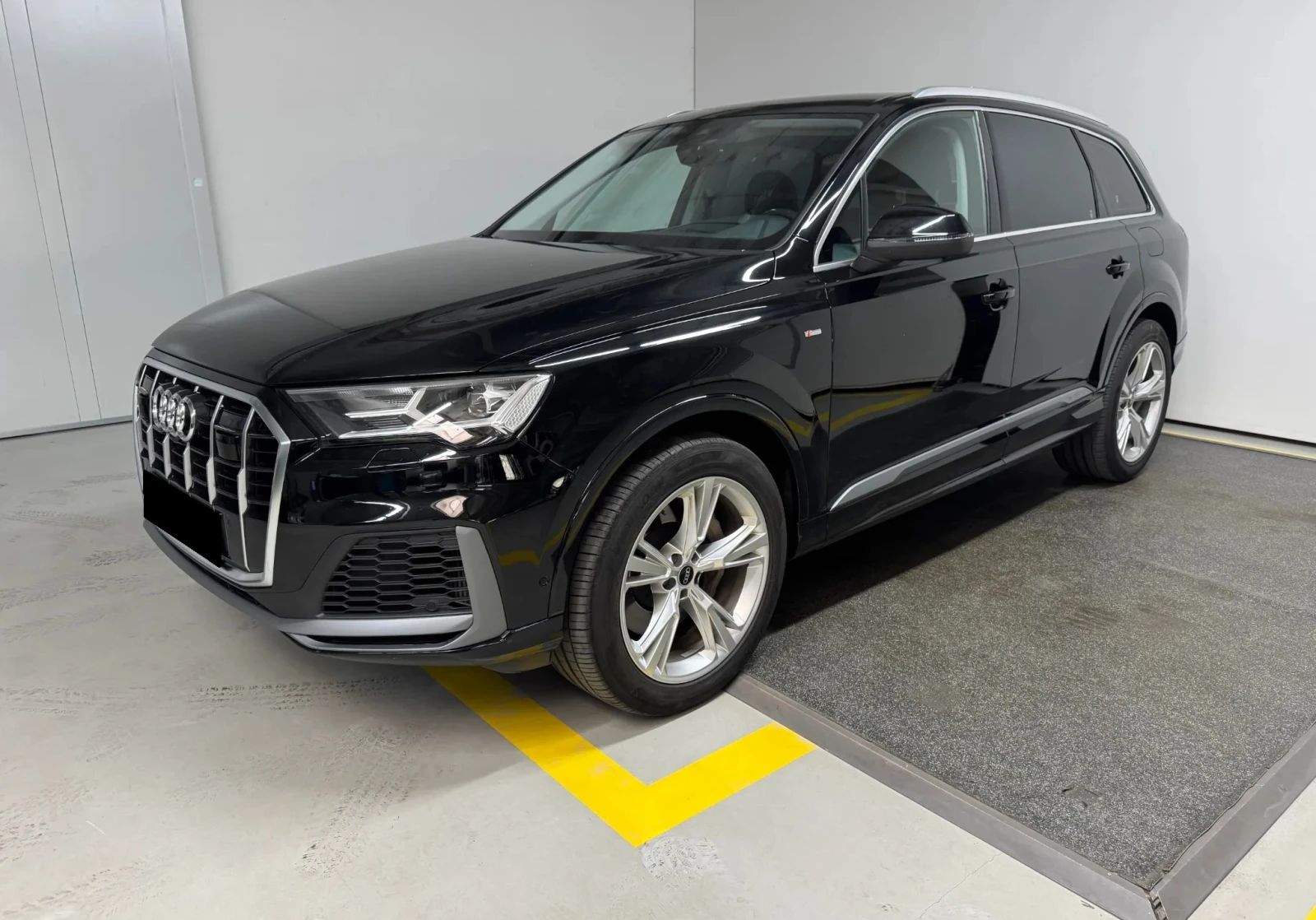 Audi Q7 55TFSI Quattro S-line, снимка 1