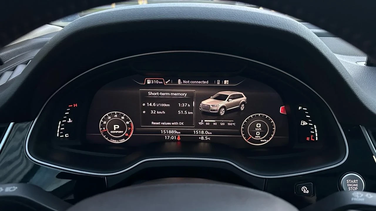 Audi Q7 3.0 TFSI Бартер, снимка 5 - Автомобили и джипове - 52808022