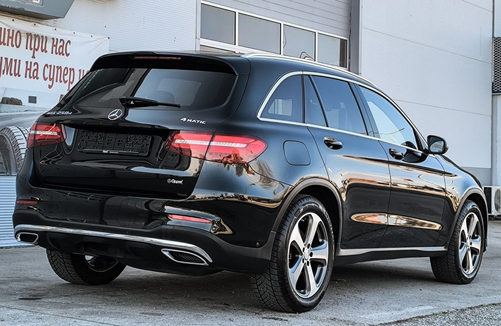 Mercedes-Benz GLC 250 CDI* AMG-LINE* EXCLUSIVE* 9G* 4-MATIC* GERMANY, снимка 6 - Автомобили и джипове - 54158832