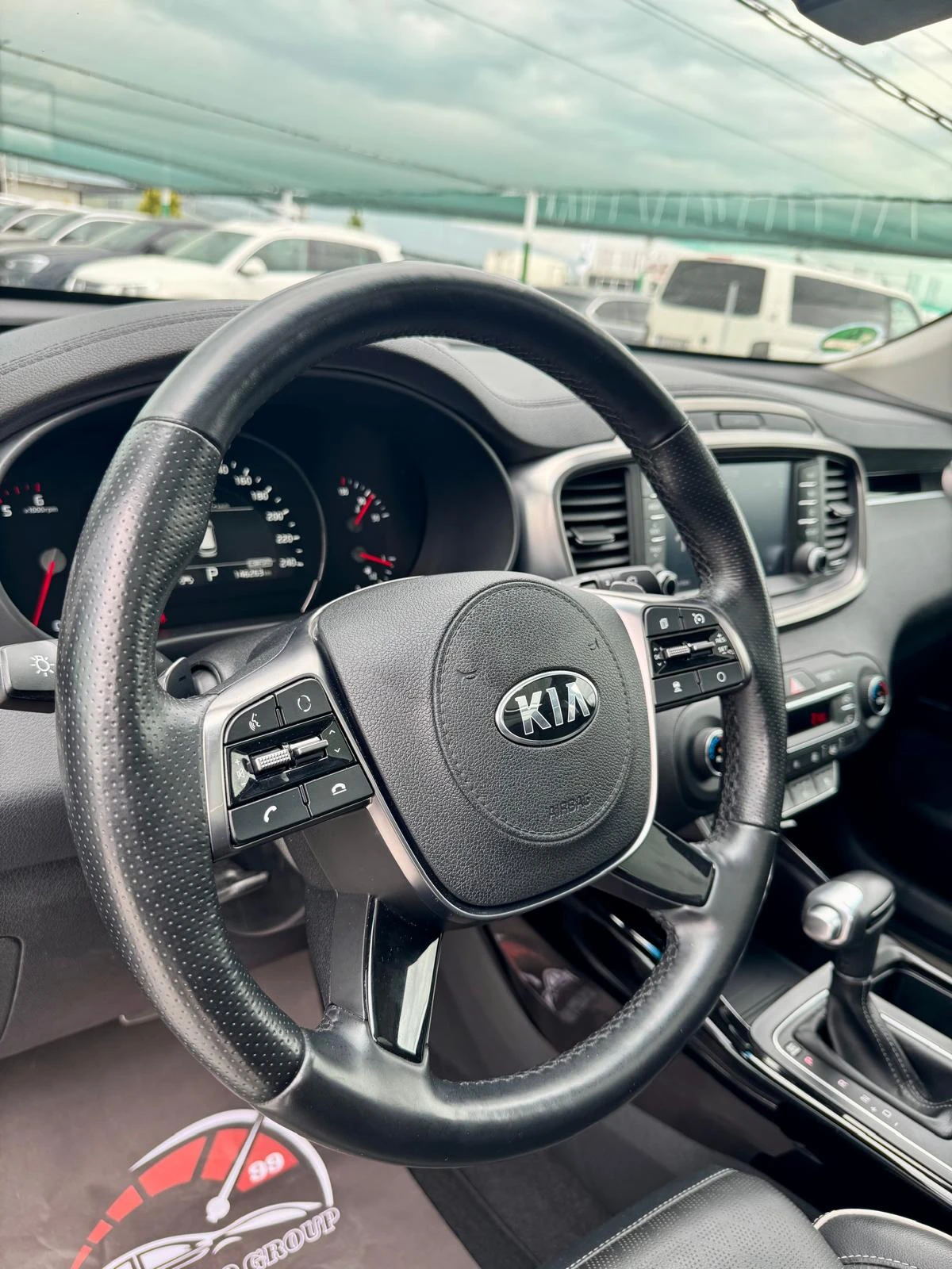 Kia Sorento 2.2::GT-LINE::4x4::FACELIFT, снимка 10 - Автомобили и джипове - 54482967