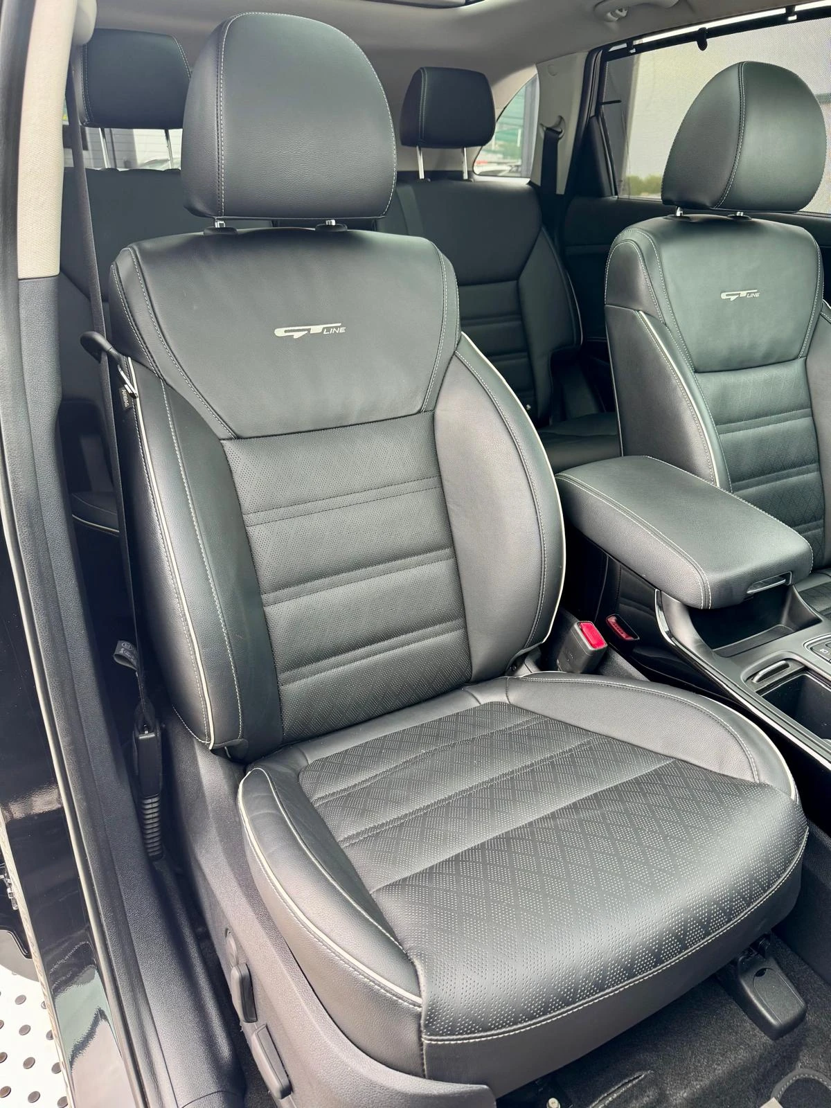 Kia Sorento 2.2::GT-LINE::4x4::FACELIFT, снимка 13 - Автомобили и джипове - 54482967