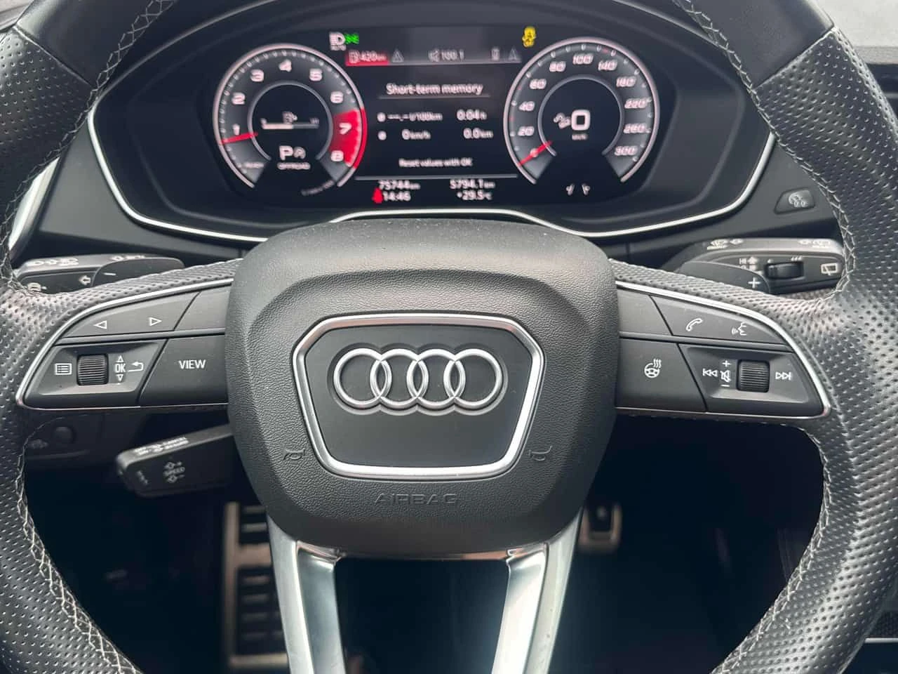 Audi SQ5 * Progressiv * CARFAX * ���� �� �� | Mobile.bg � ����������� 11