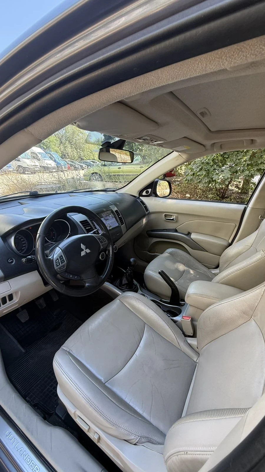 Mitsubishi Outlander 2.2 DID 156, снимка 11 - Автомобили и джипове - 55737812
