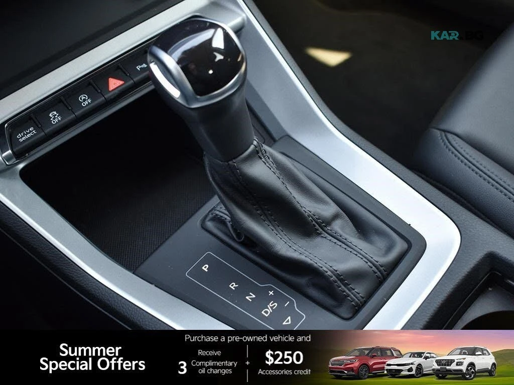 Audi Q3 Premium Plus * S Line * АвтоКредит * (ЦЕНА ДО БГ), снимка 12 - Автомобили и джипове - 56043696