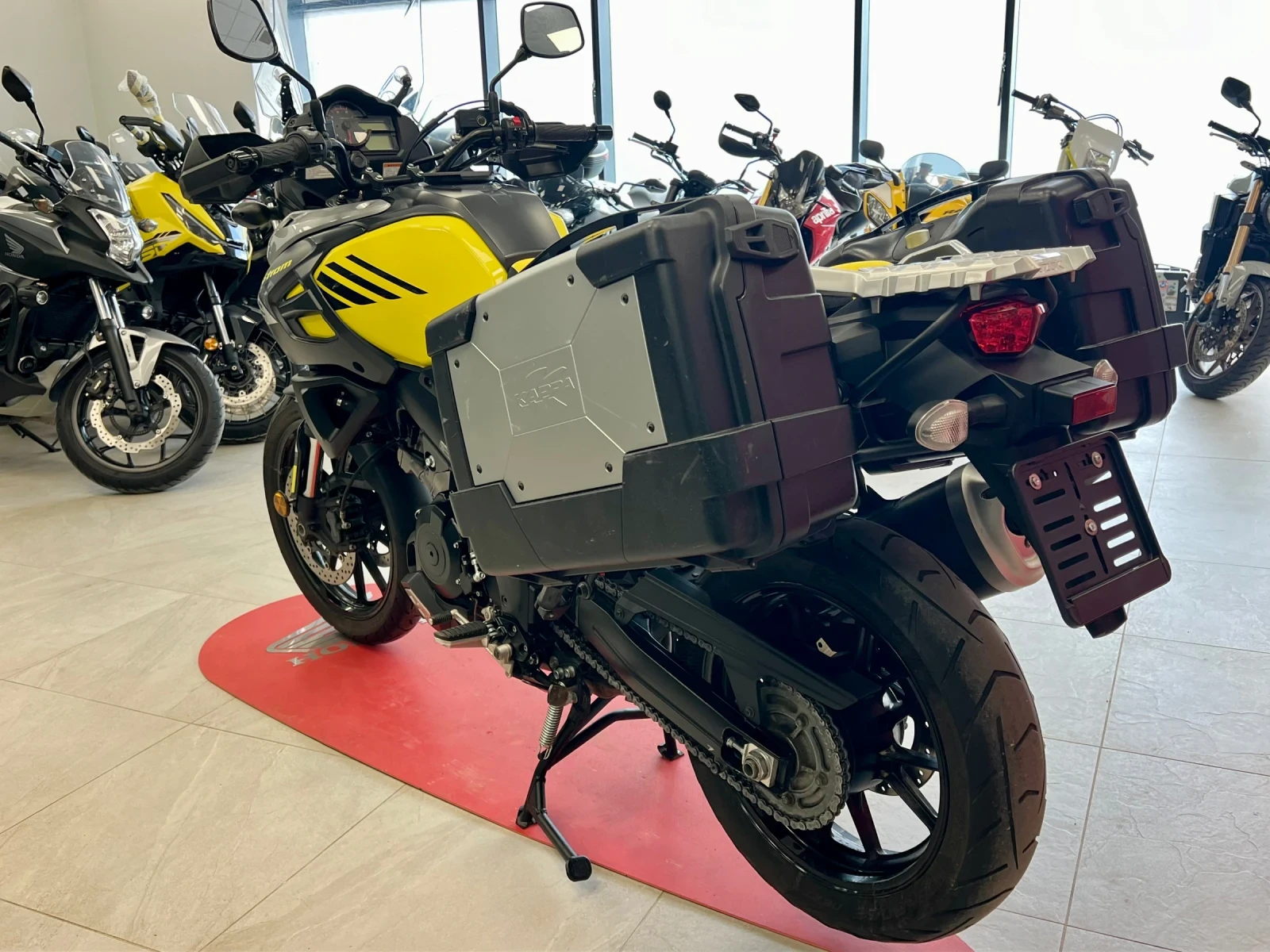 Suzuki V-strom 1000i ABS TCS 2017 - изображение 5