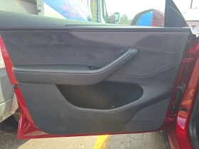 Tesla Model Y Long Range, снимка 13