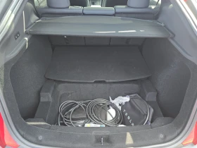 Tesla Model Y Long Range, снимка 16