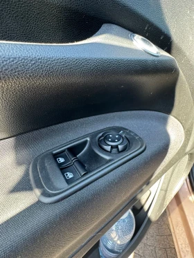 Fiat 500e Berlina 42 kWh Red, снимка 10