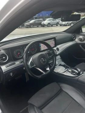 Mercedes-Benz E 220 AMG Line, снимка 6