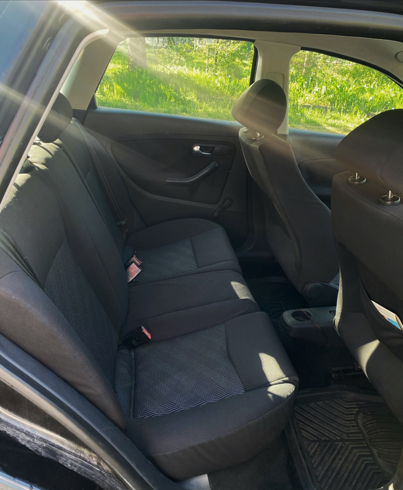 Seat Ibiza 1.4, снимка 6 - Автомобили и джипове - 46304987