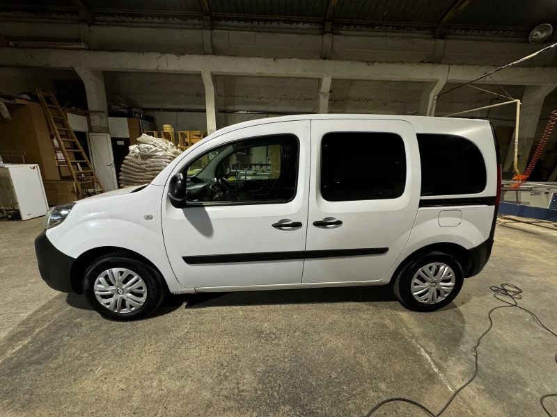 Renault Kangoo 1.5 DCI ПЕРФЕКТНА, снимка 5 - Автомобили и джипове - 47297055