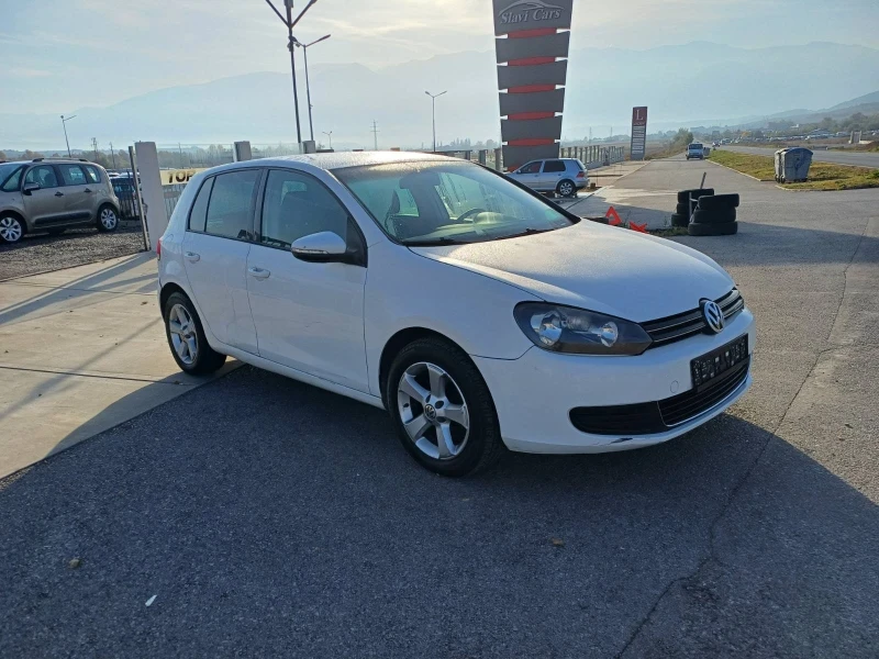 VW Golf 1.6TDI, снимка 1 - Автомобили и джипове - 47780860