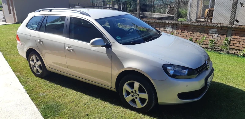 VW Golf 1.6 TDI 105 кс, снимка 3 - Автомобили и джипове - 52566655