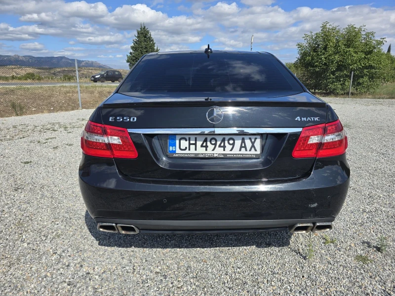 Mercedes-Benz E 500 AMG 4 MATIC FULL ГАЗ CARPLAY, снимка 4 - Автомобили и джипове - 51701636
