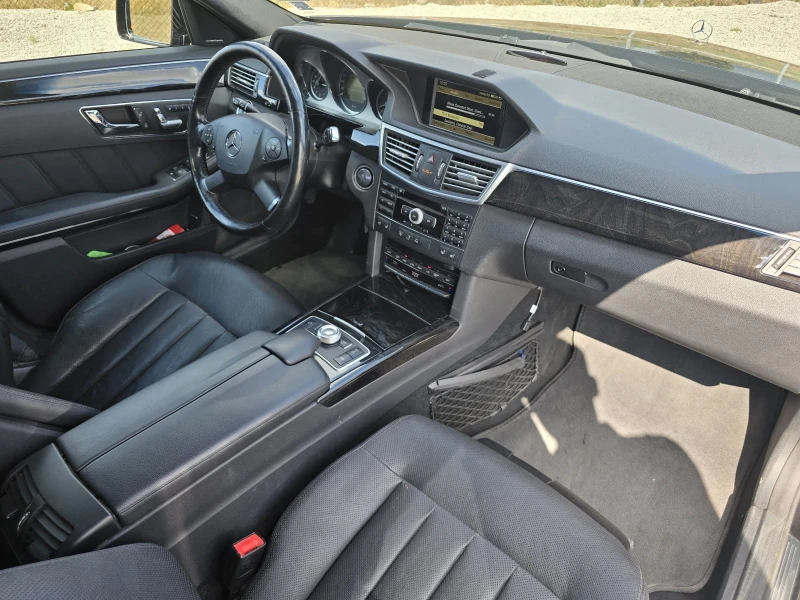 Mercedes-Benz E 500 AMG 4 MATIC FULL ГАЗ CARPLAY, снимка 8 - Автомобили и джипове - 51701636