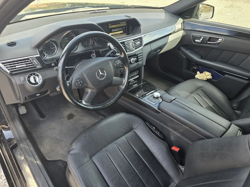 Mercedes-Benz E 500 AMG 4 MATIC FULL ГАЗ CARPLAY, снимка 7 - Автомобили и джипове - 51701636