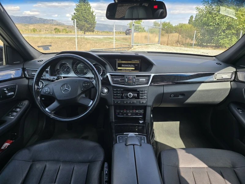 Mercedes-Benz E 500 AMG 4 MATIC FULL ГАЗ CARPLAY, снимка 11 - Автомобили и джипове - 51701636