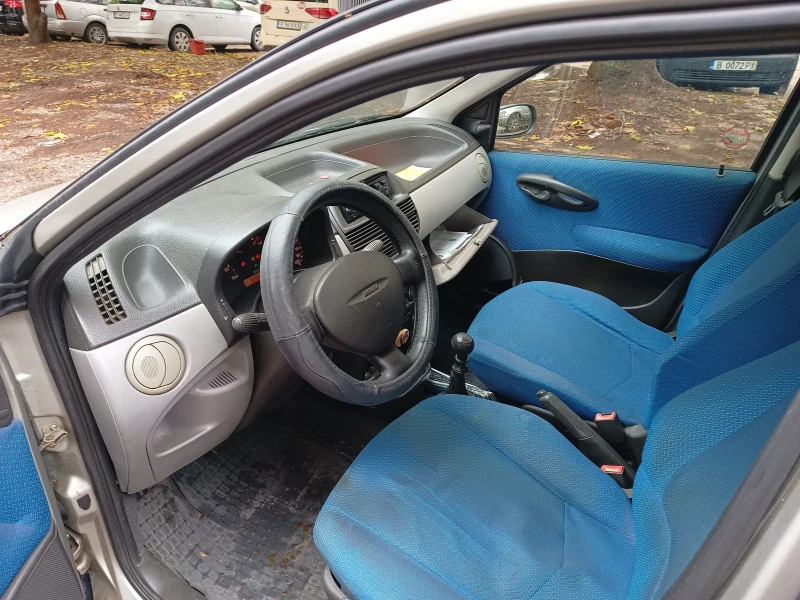 Fiat Punto, снимка 4 - Автомобили и джипове - 51998825