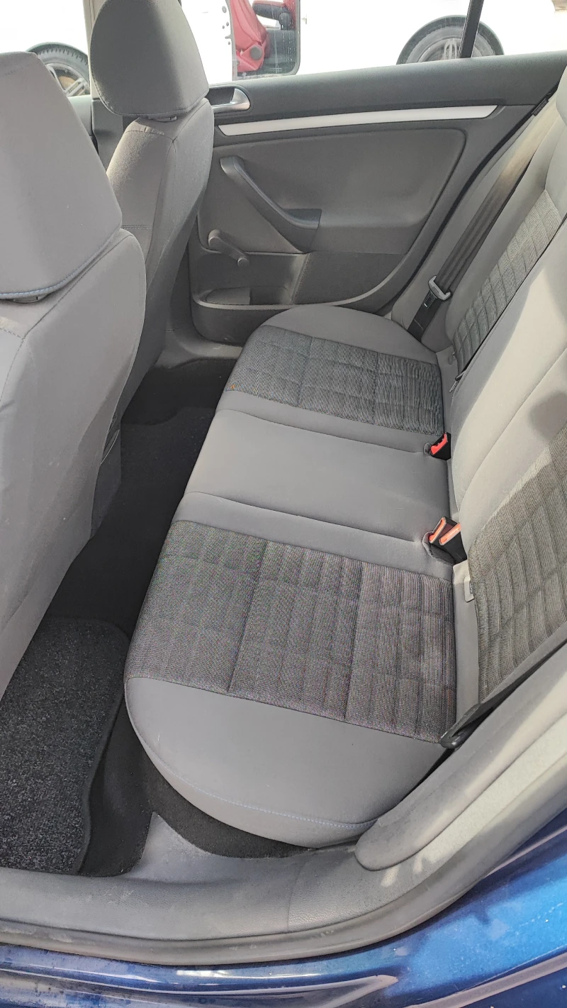 VW Golf, снимка 8 - Автомобили и джипове - 52807269