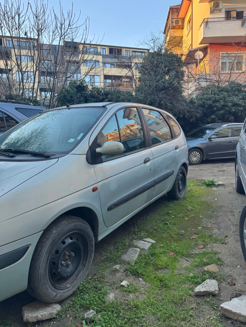 Renault Scenic 1.6 16v, снимка 3 - Автомобили и джипове - 52815805