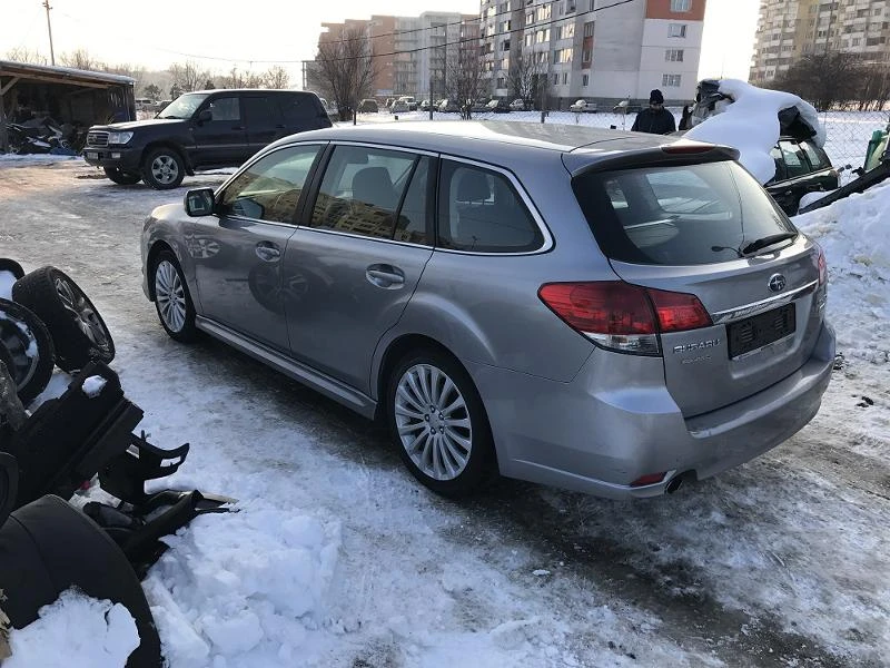 Subaru Legacy 2,0 AVTOMAT CVT, снимка 11 - Автомобили и джипове - 17704419