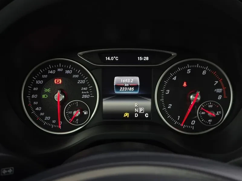 Mercedes-Benz A 200 2.0, снимка 8 - Автомобили и джипове - 54279029