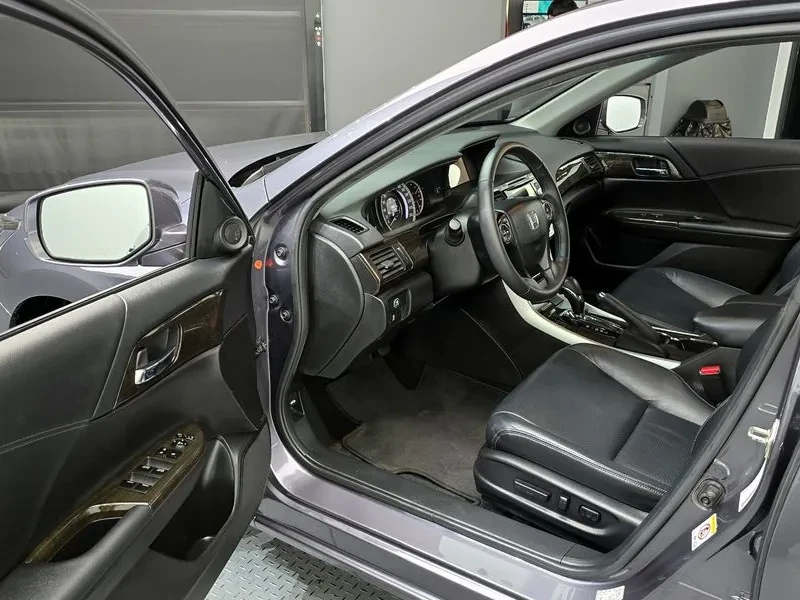 Honda Accord 2.4 9Th Gen , снимка 10 - Автомобили и джипове - 55843838