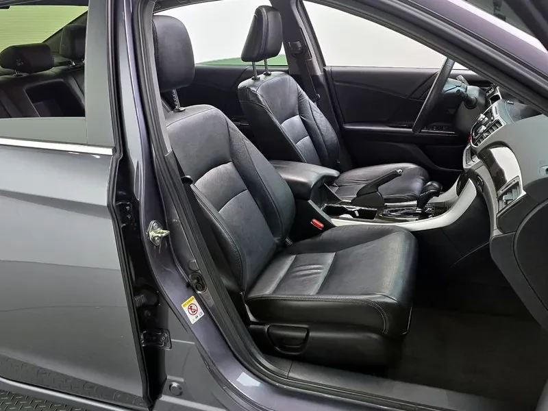 Honda Accord 2.4 9Th Gen , снимка 12 - Автомобили и джипове - 55843838