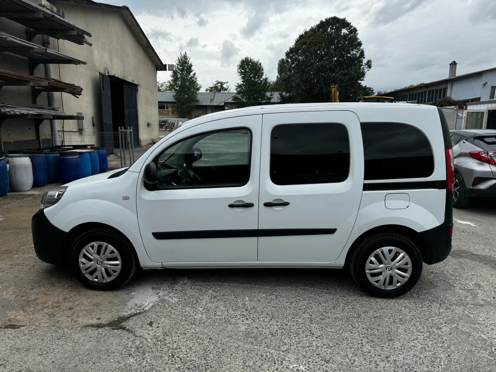 Renault Kangoo 1.5 DCI НОВ ВНОС - изображение 8