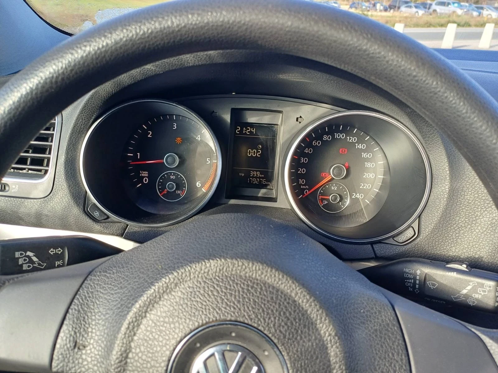 VW Golf 1.6TDI - изображение 10