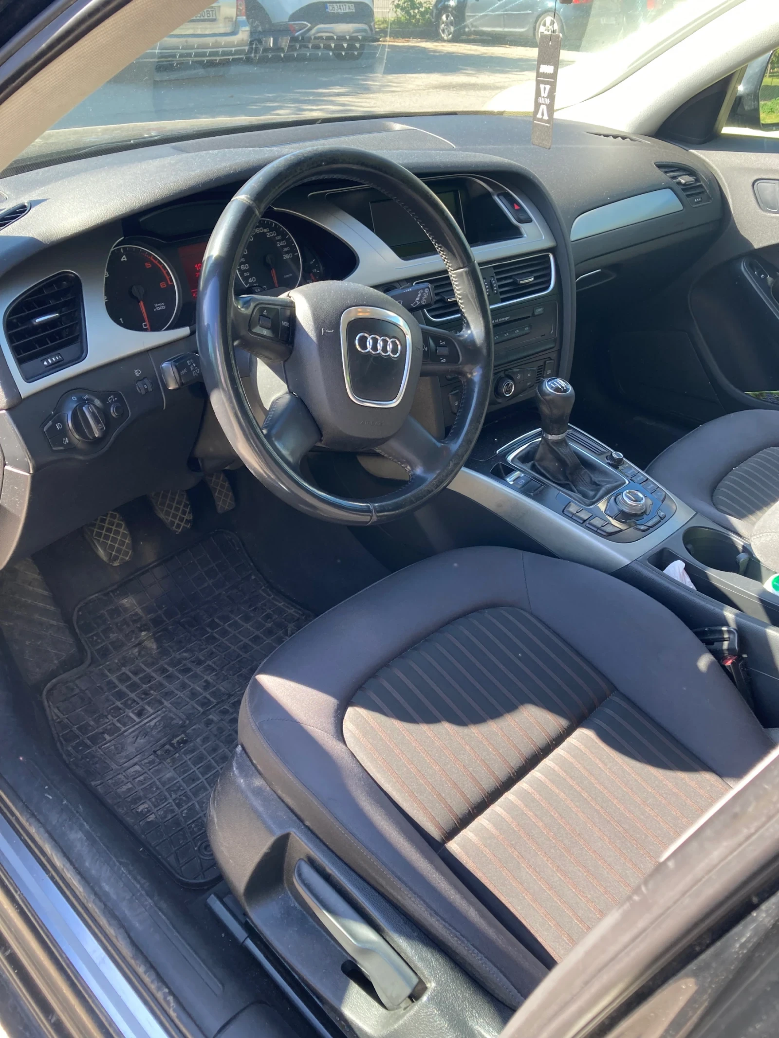 Audi A4 2.0 TDI 143 к.с. 6 скорости - изображение 3