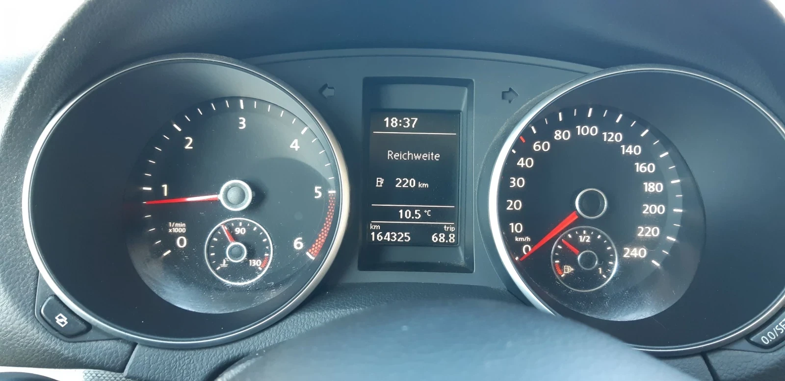 VW Golf 1.6 TDI 105 кс - изображение 8