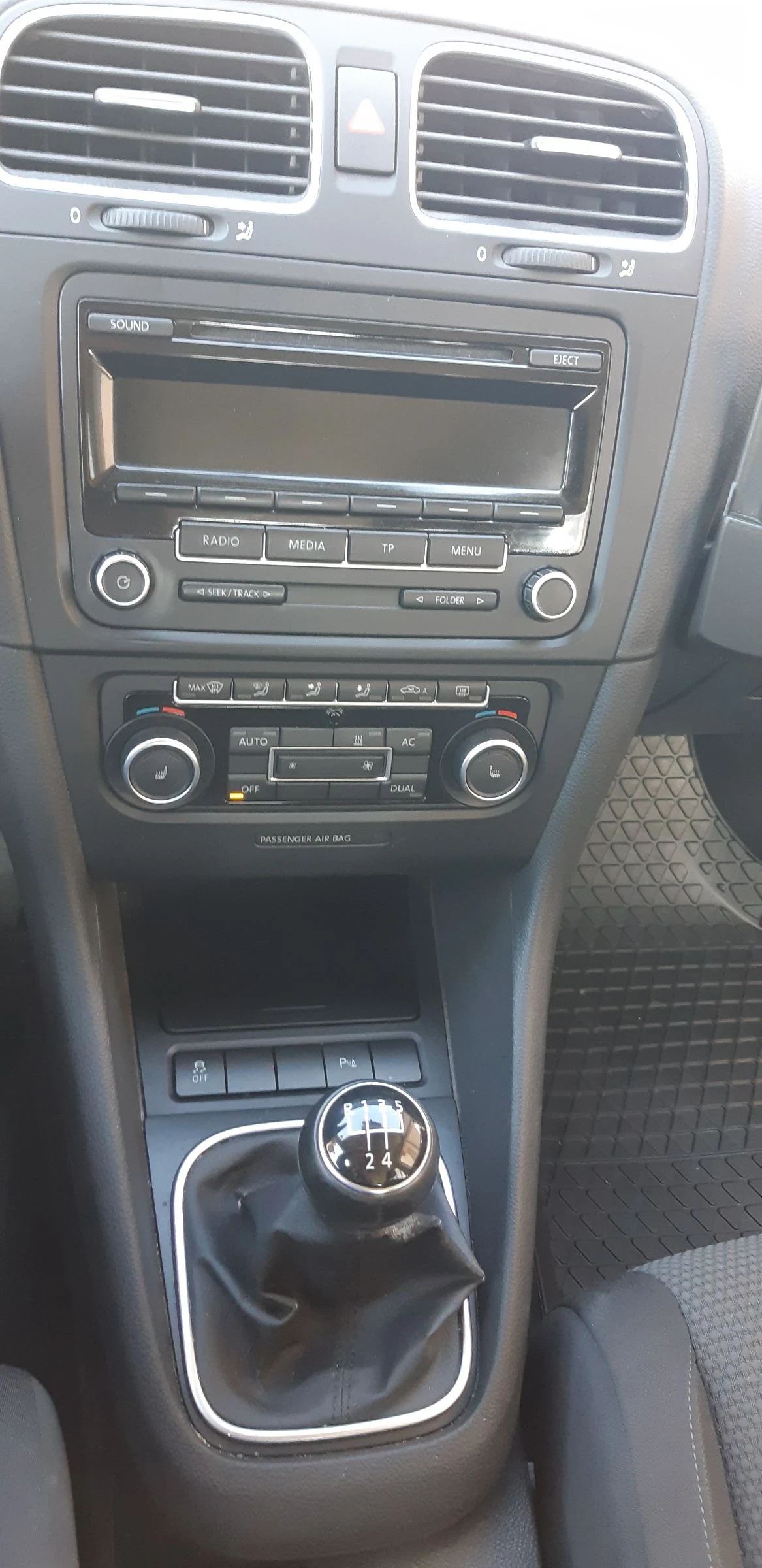 VW Golf 1.6 TDI 105 кс - изображение 10