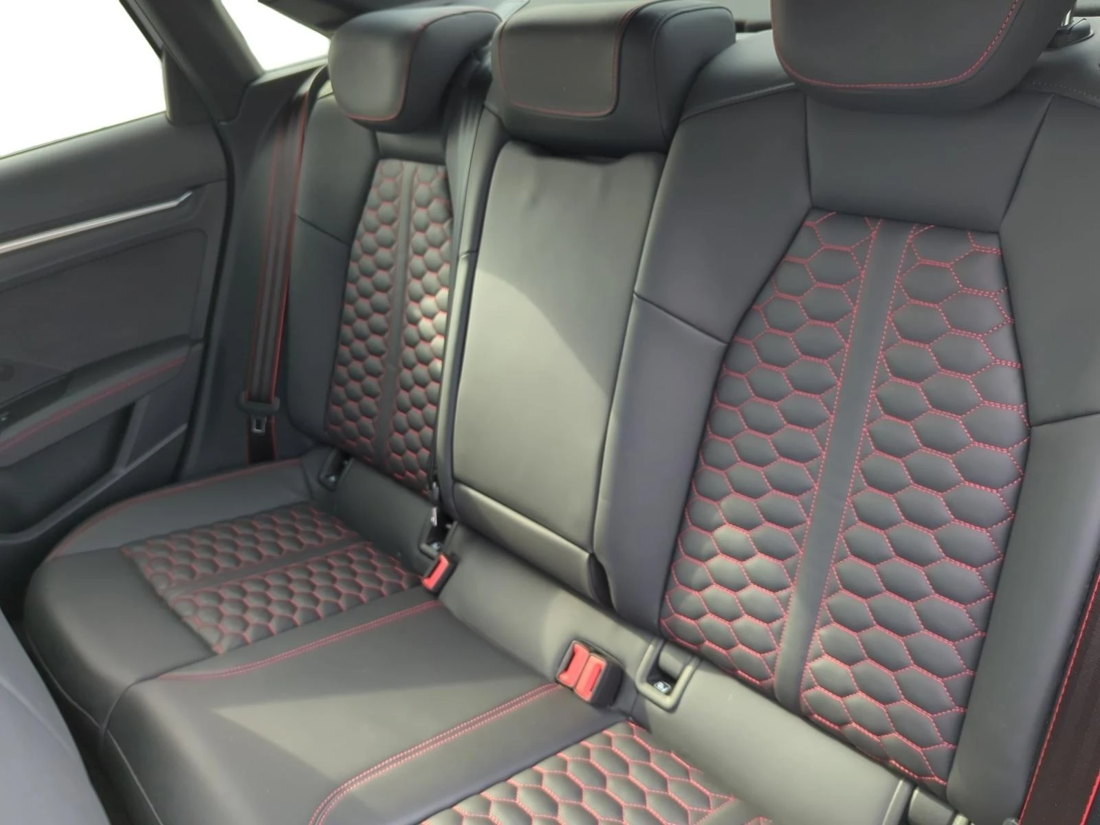 Audi Rs3 2.5 TFSI/ DYNAMIC/ MATRIX/ B&O/ BLACK OPTIC/ PANO/ | Mobile.bg   14