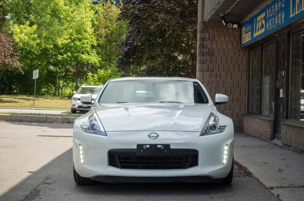 Nissan 370Z Coupe * АвтоКредит* (ЦЕНА ДО БГ) - изображение 2