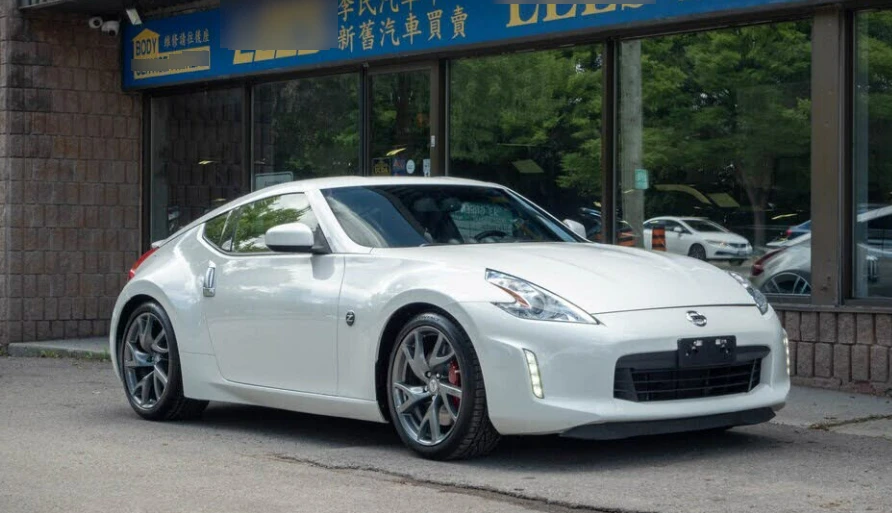 Nissan 370Z Coupe * АвтоКредит* (ЦЕНА ДО БГ) - изображение 3