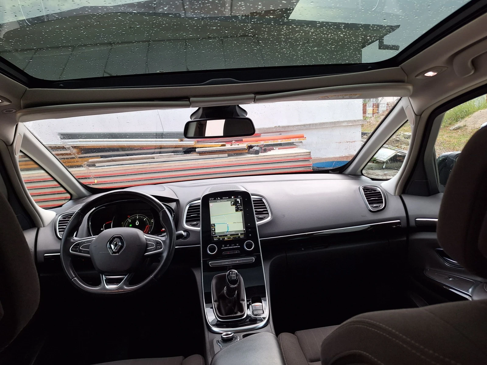 Renault Espace 7 местен, снимка 14 - Автомобили и джипове - 52366978