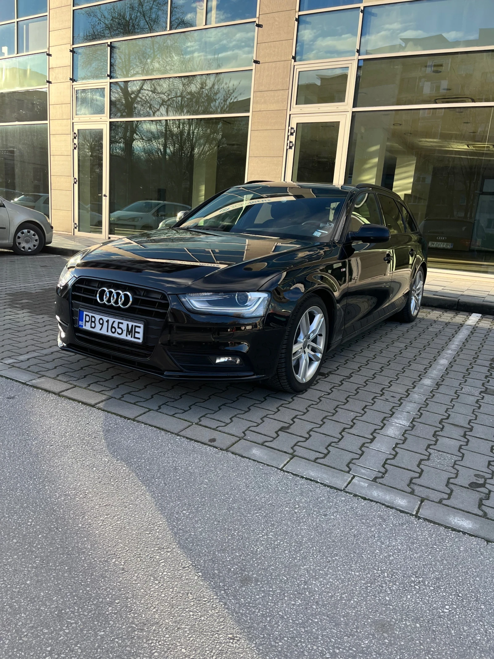 Audi A4 S-LINE - изображение 2