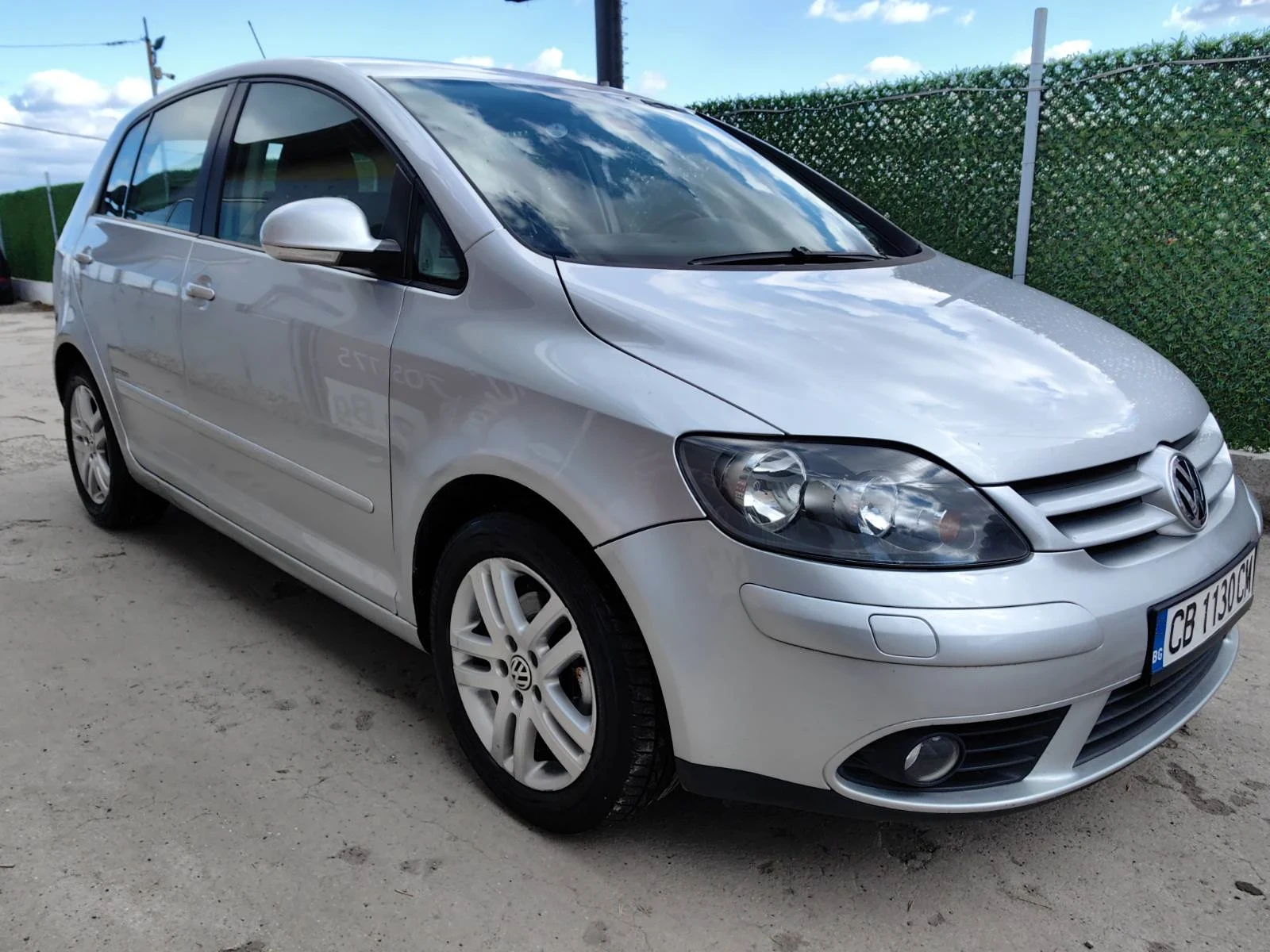 VW Golf Plus 1600 бензин 102 к.с. - изображение 2