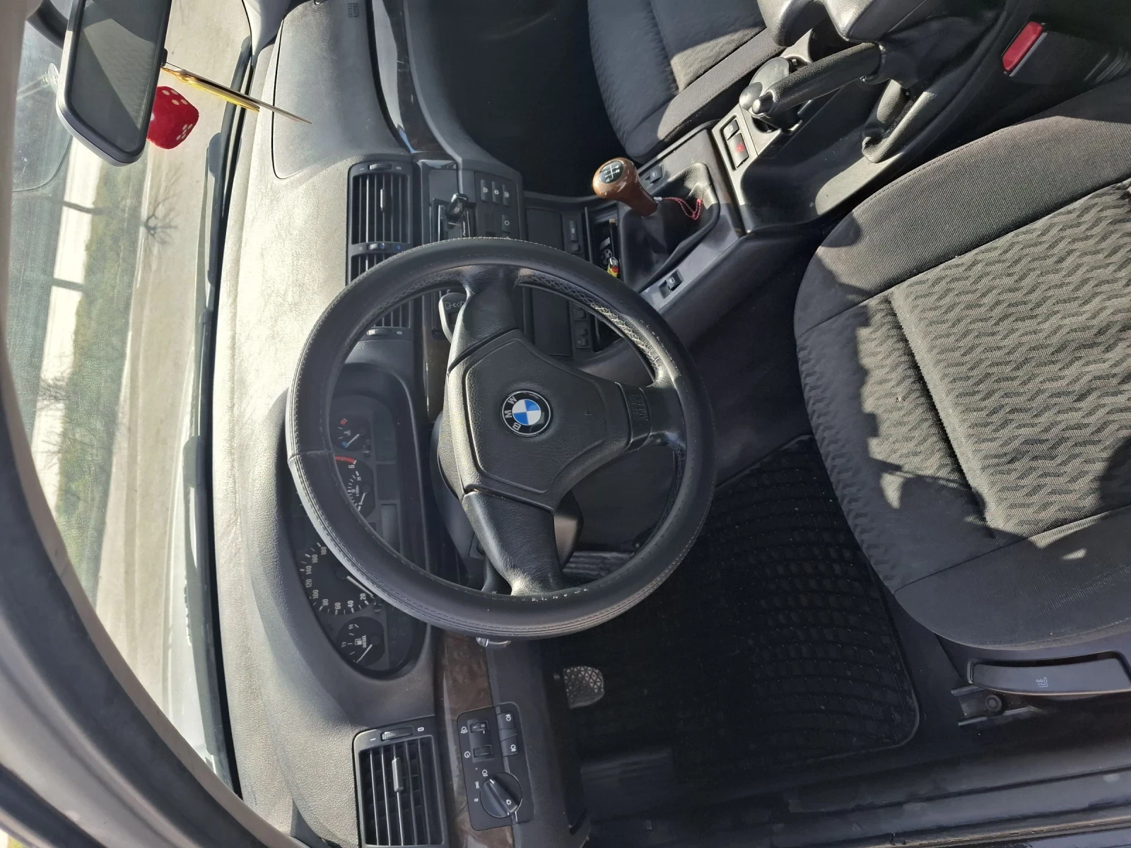 BMW 320, снимка 10 - Автомобили и джипове - 53705454