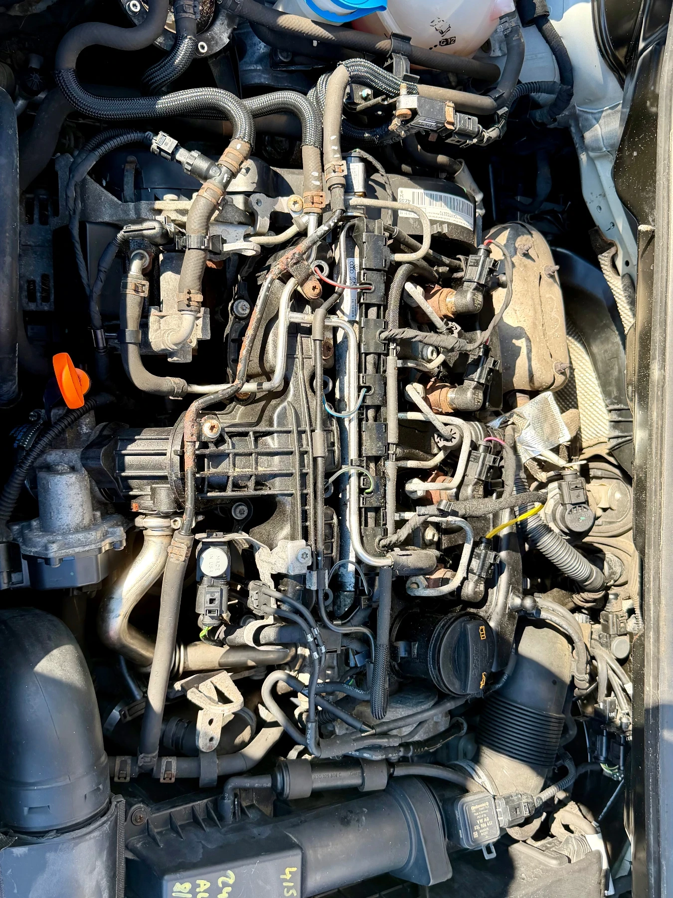 VW Caddy 1.6TDI 102k XXL N1 - изображение 10