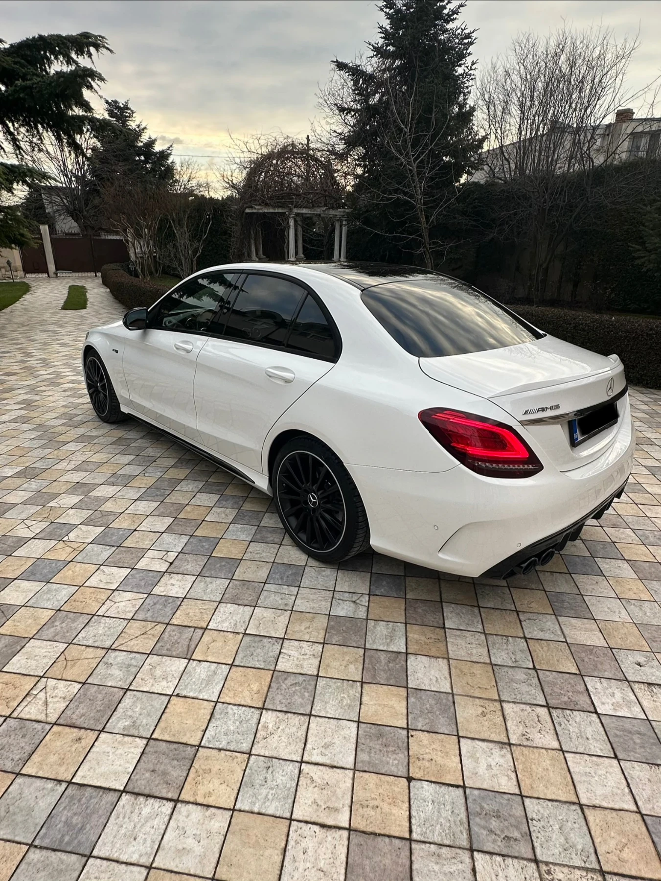Mercedes-Benz C 43 AMG, снимка 3 - Автомобили и джипове - 54007333