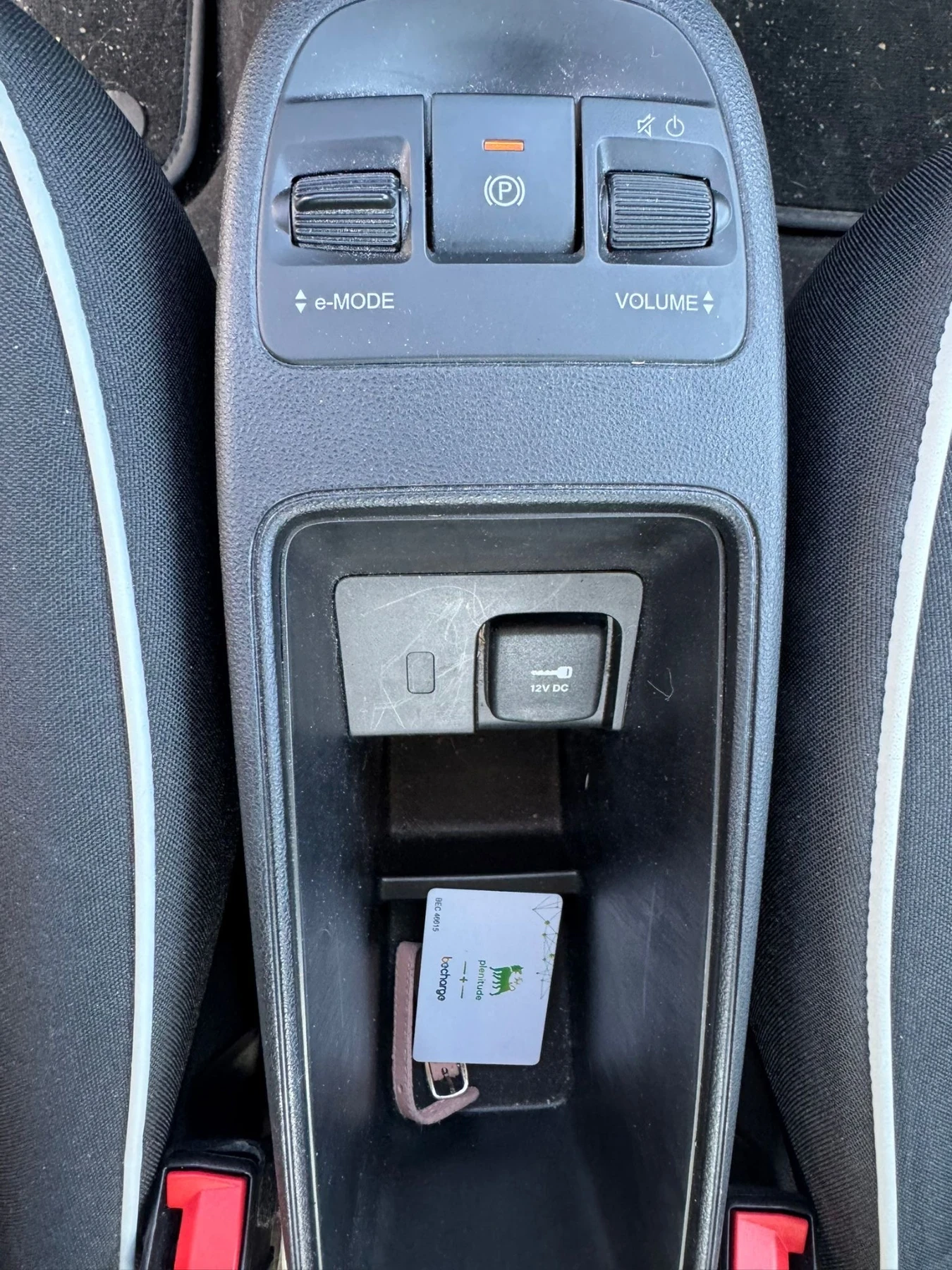 Fiat 500e Berlina 42 kWh Red, снимка 11 - Автомобили и джипове - 54163921