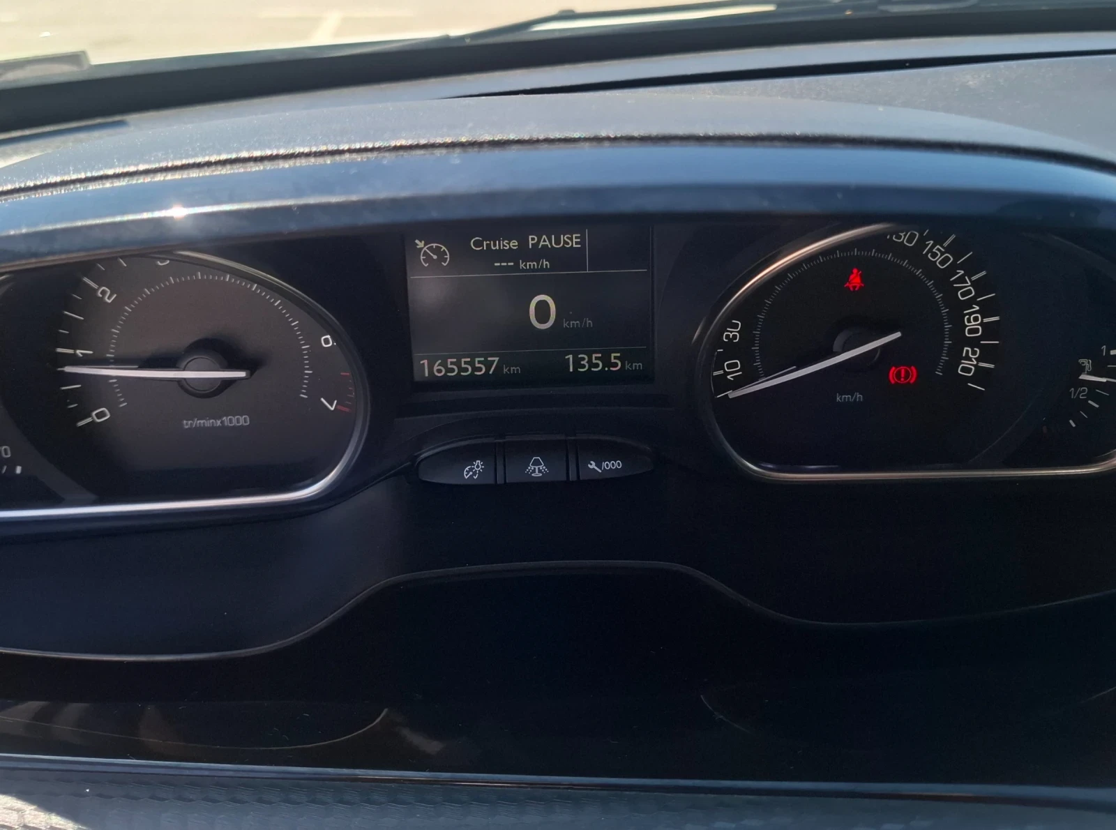 Peugeot 2008 Allure , снимка 3 - Автомобили и джипове - 54477164