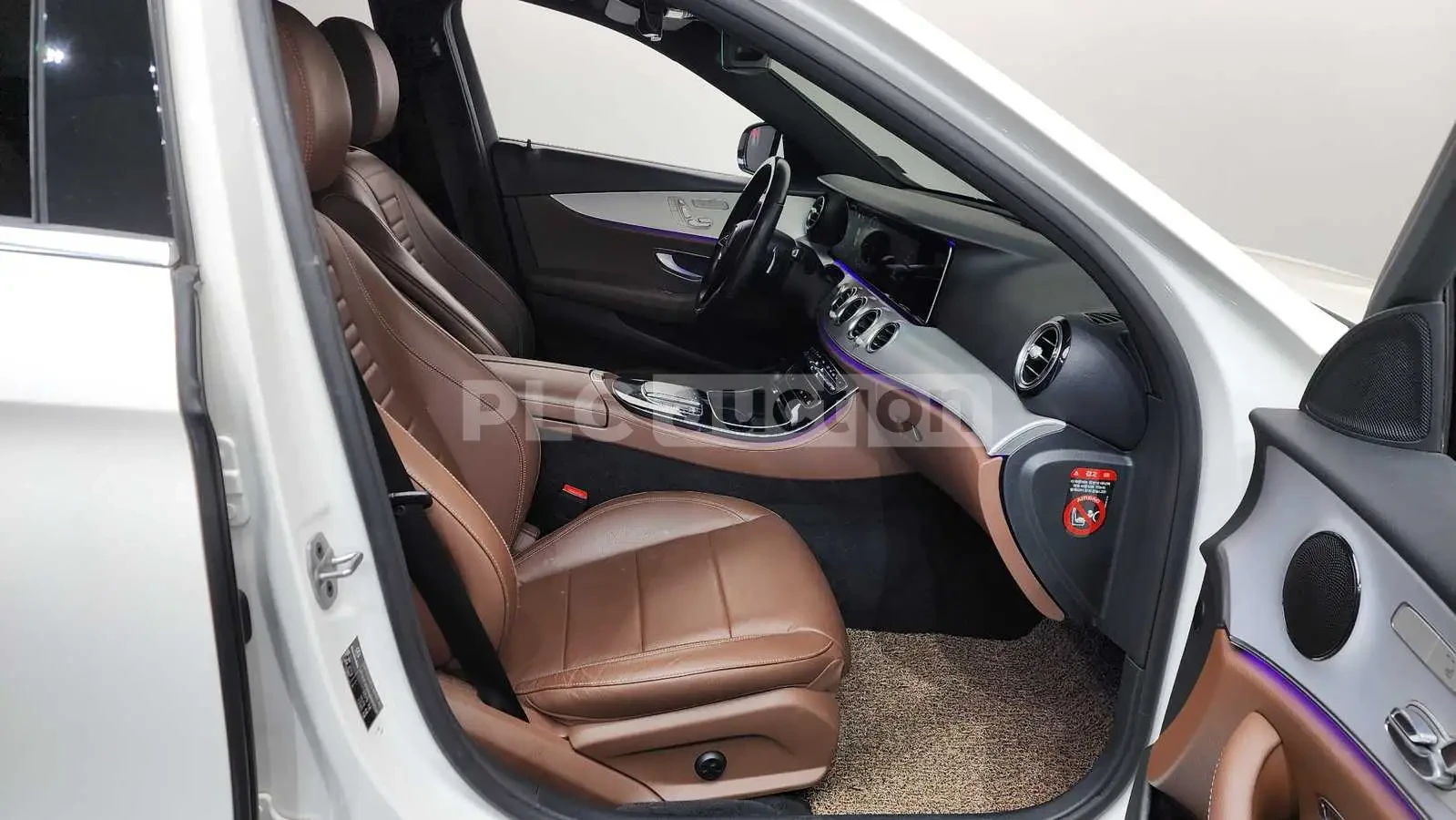 Mercedes-Benz E 220 ПОДГРЕВИ * ПАНО * АВТОКРЕДИТ БЕЗ ПЪРВОНАЧАЛНА * , снимка 11 - Автомобили и джипове - 54555240