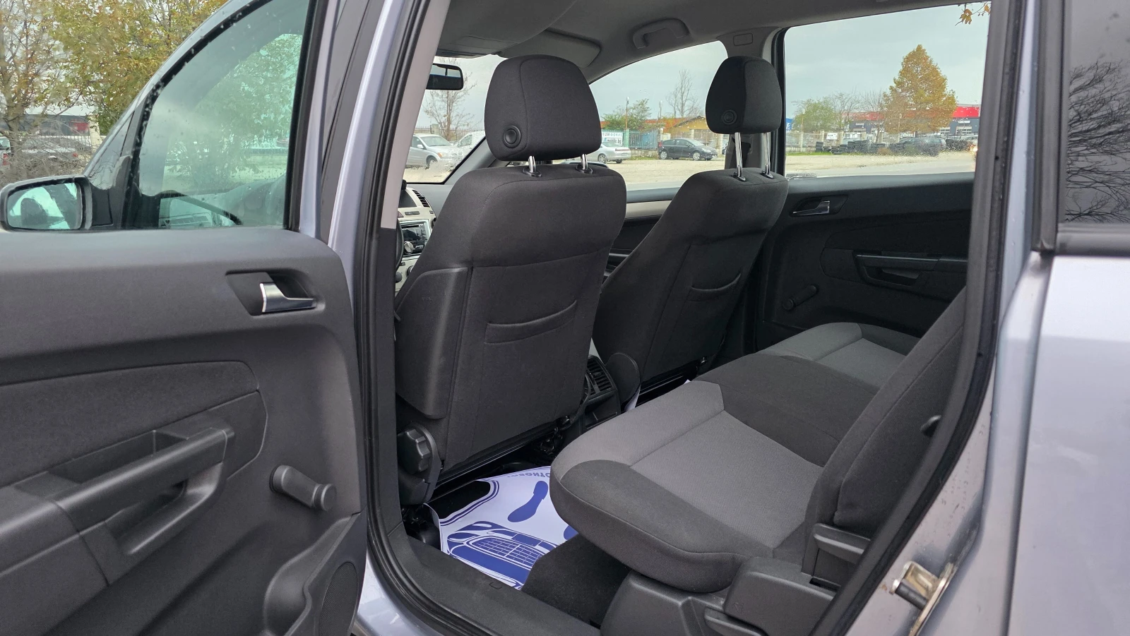 Opel Zafira БЕЗУПРЕЧЕН, снимка 8 - Автомобили и джипове - 54599056