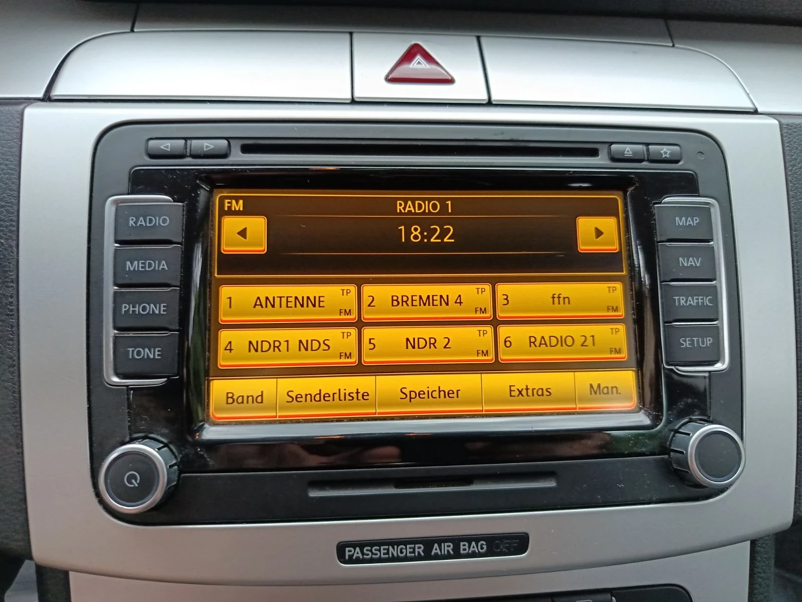 VW Passat, снимка 11 - Автомобили и джипове - 55289334