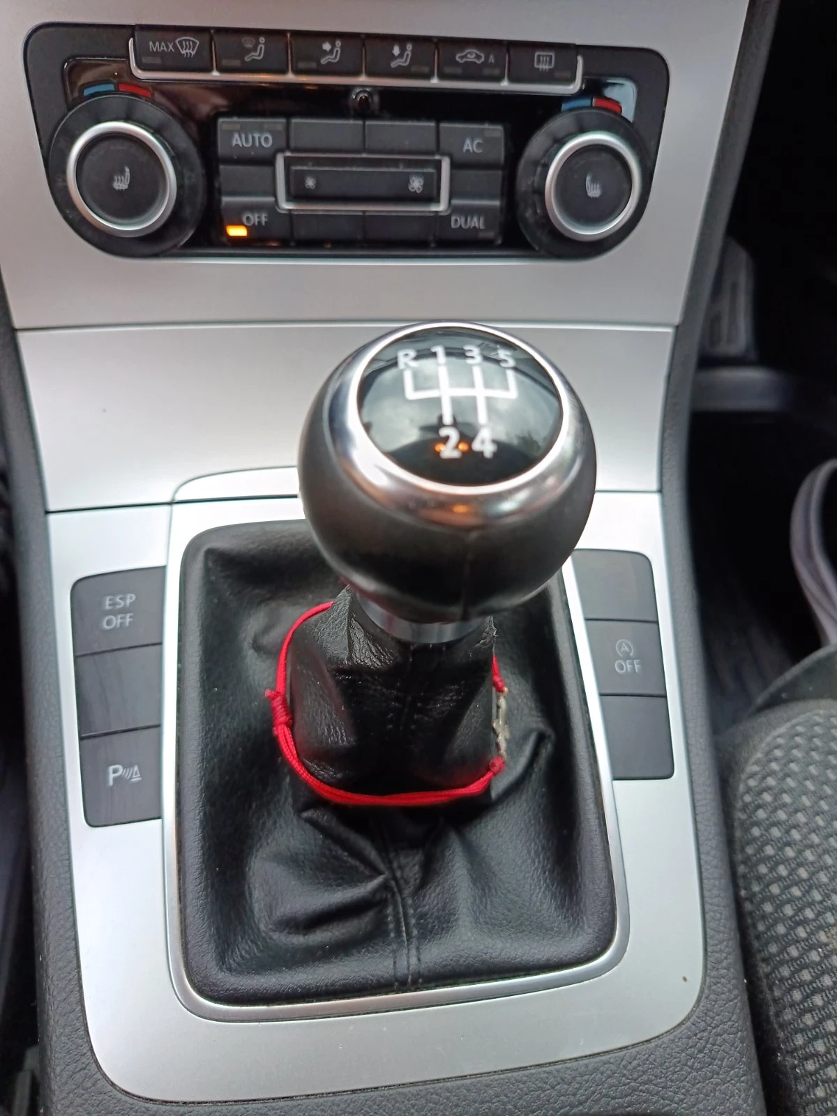VW Passat, снимка 12 - Автомобили и джипове - 55289334